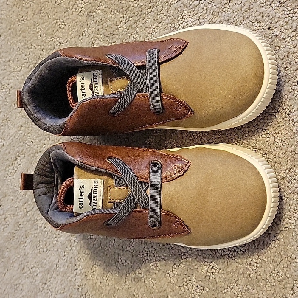 Carter's Casual Tan/Brown Toddler Size 10 Shoes